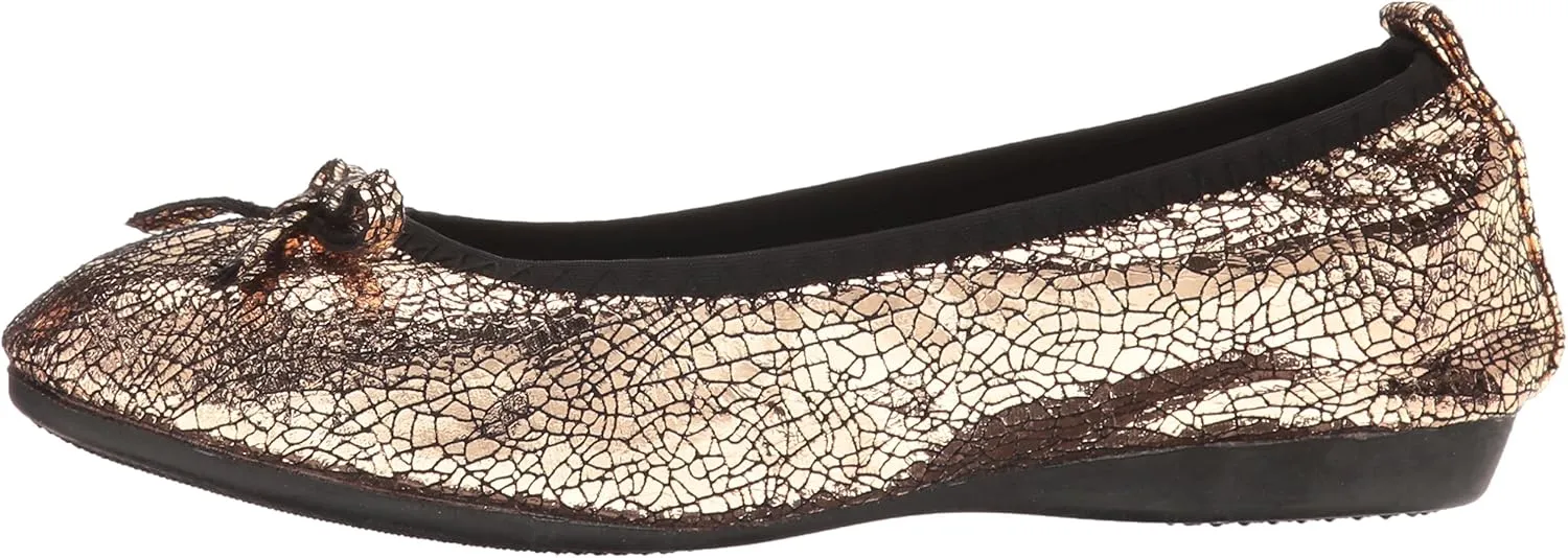 Bernie Mev Women's Curlies Plain Flat