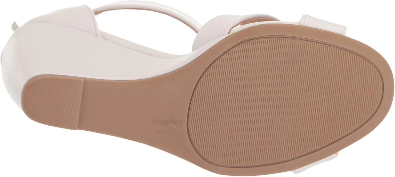 Chinese Laundry Women's Canty Wedge Sandal