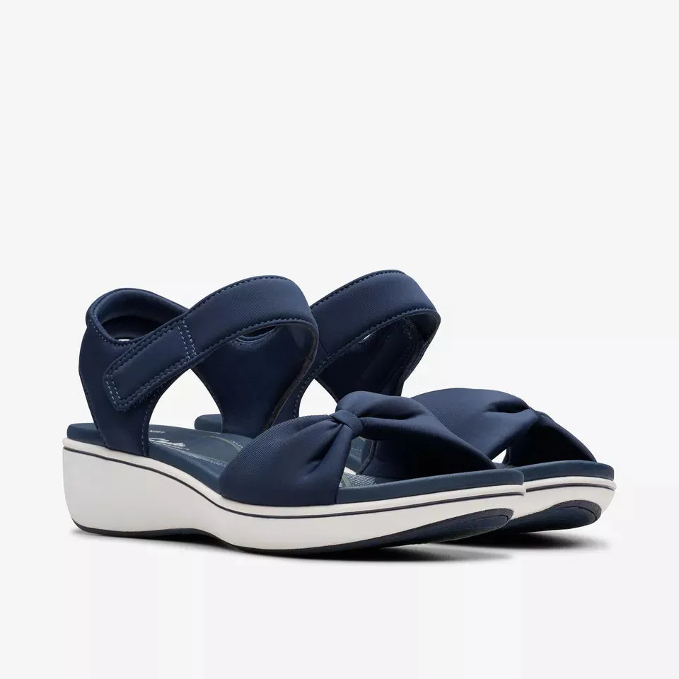 Clarks Women's Breeze Rae Sara Navy Textile 26181865