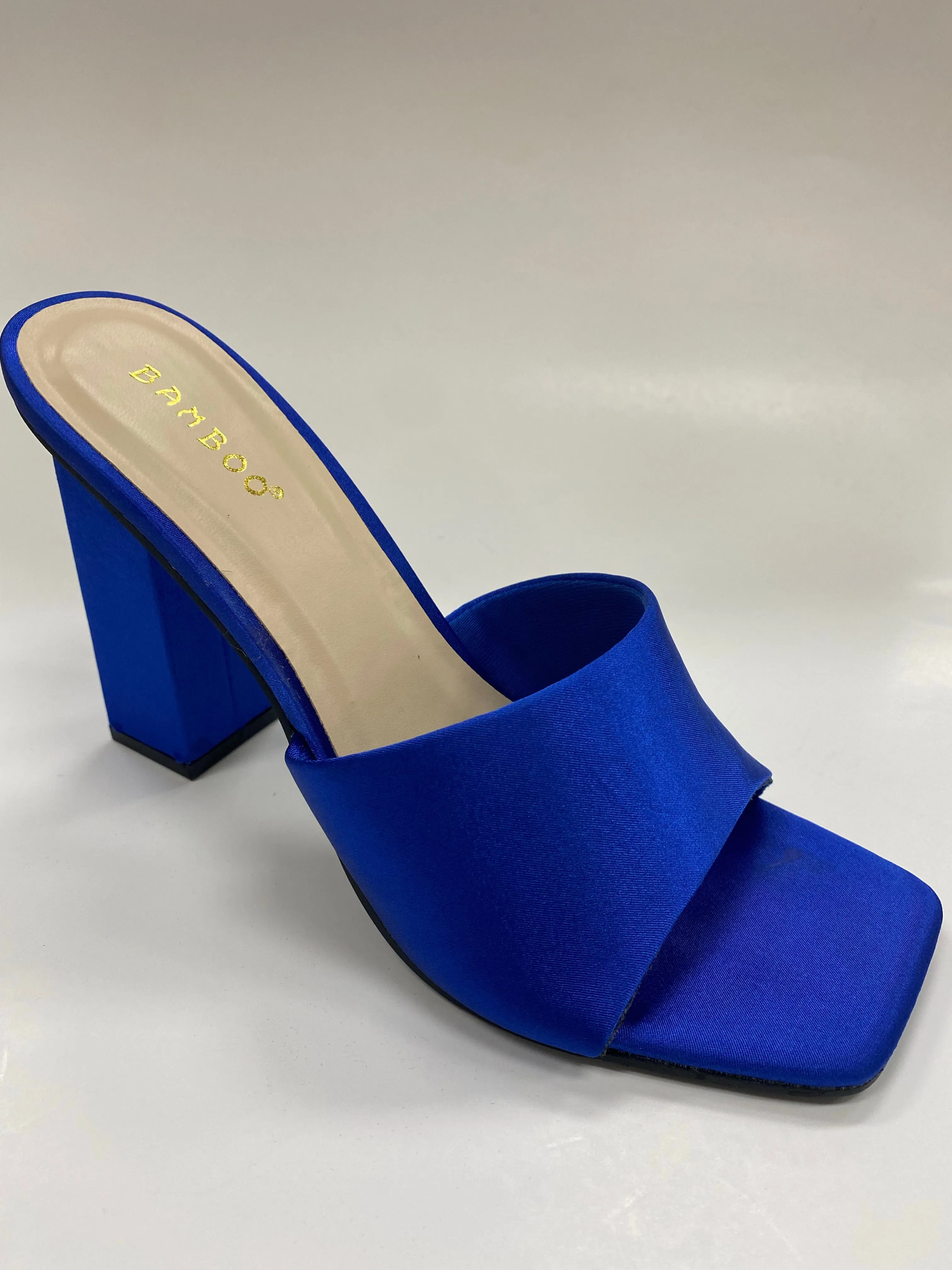 DREAMING-03 SQUARE TOE MULE W/INSET HEEL