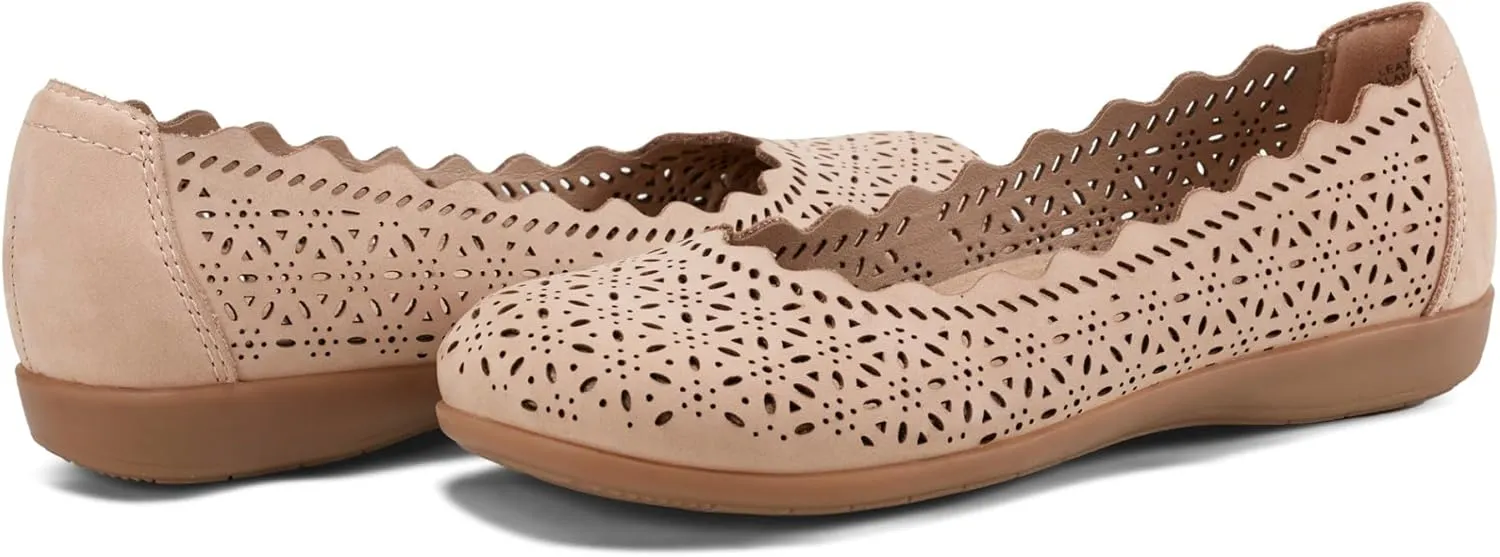 Earth Women's Etbria Ballet Flat