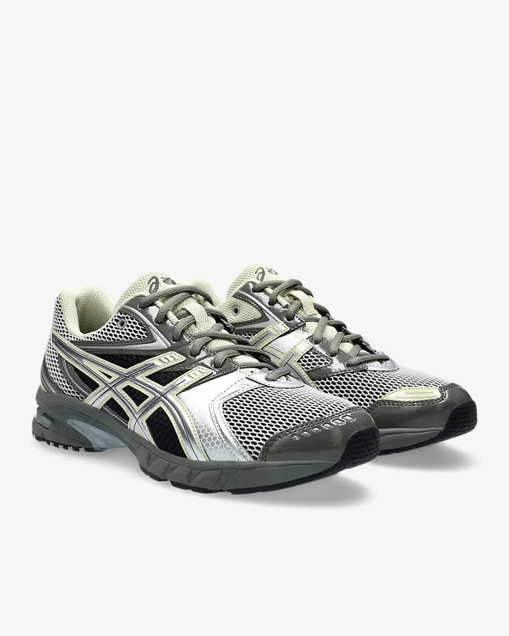 GEL-DS TRAINER 14 - TRUFFLE GREY/SILVER
