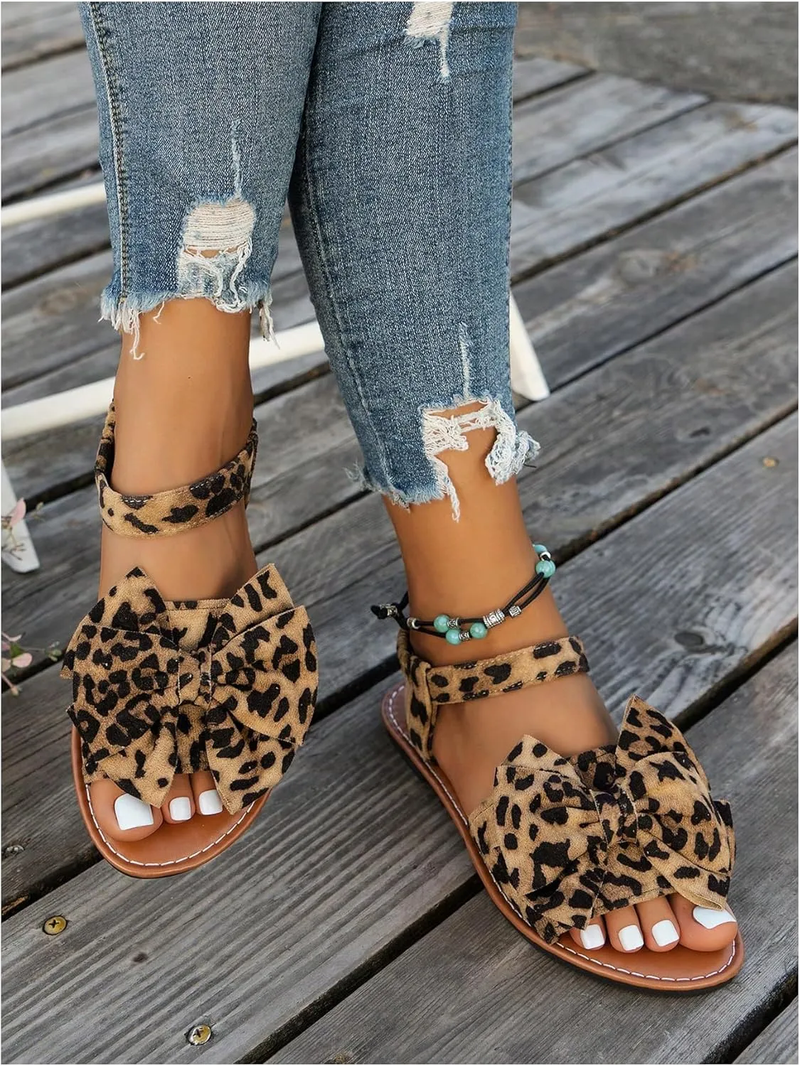 GORGLITTER Women's Ankle Strap Bow Sandals Criss Cross Open Toe Bowknot Dressy Beach Flat Sandals 2025