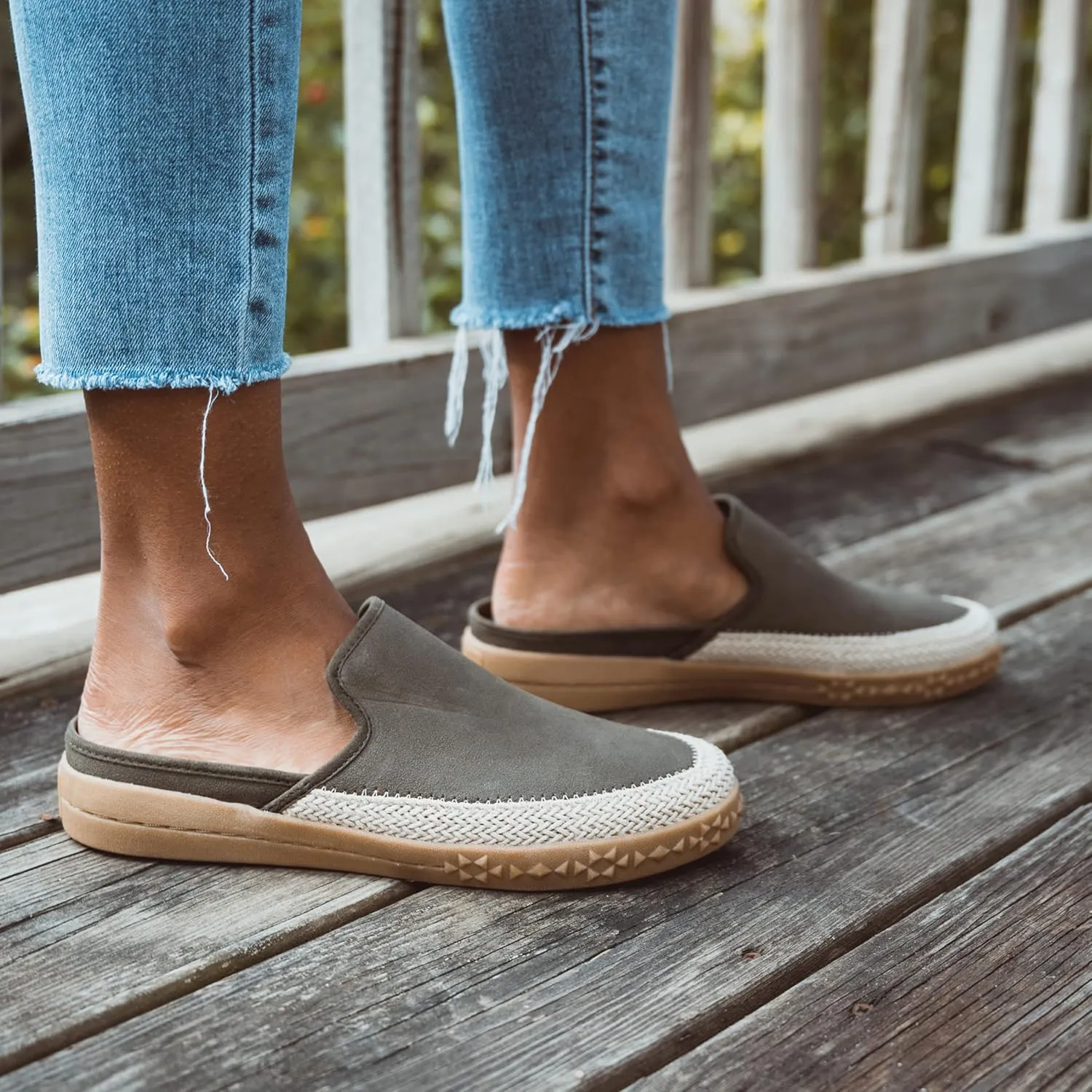 MUK LUKS Women's Street Kings Highway Clogs