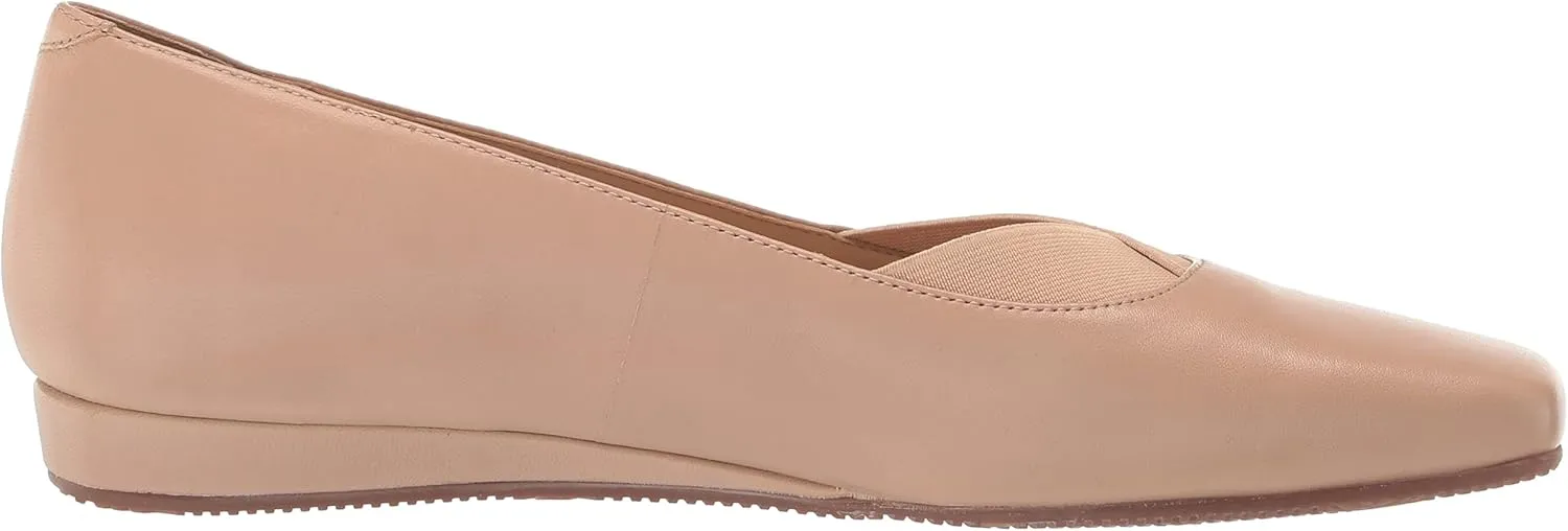 SoftWalk Women's Flats