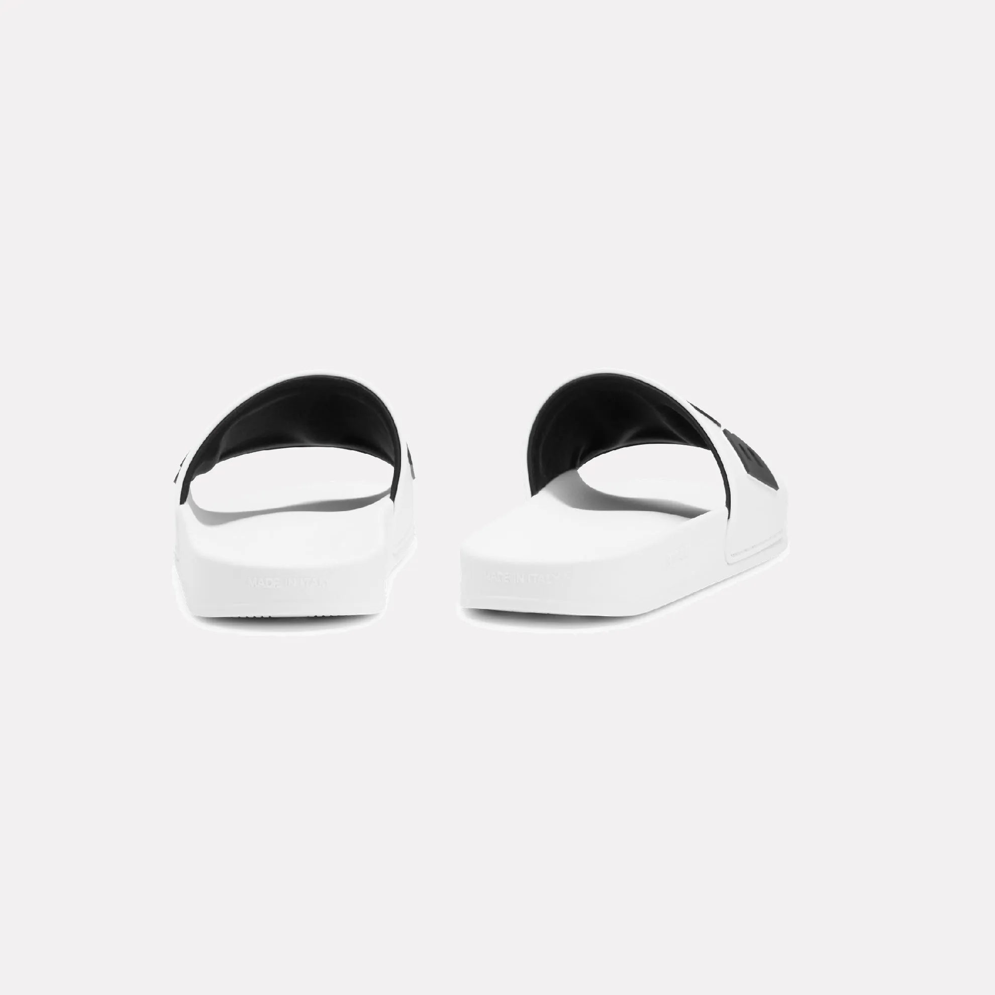 The BOSS Kirk Slide with Contrasting Iconic Logo / White