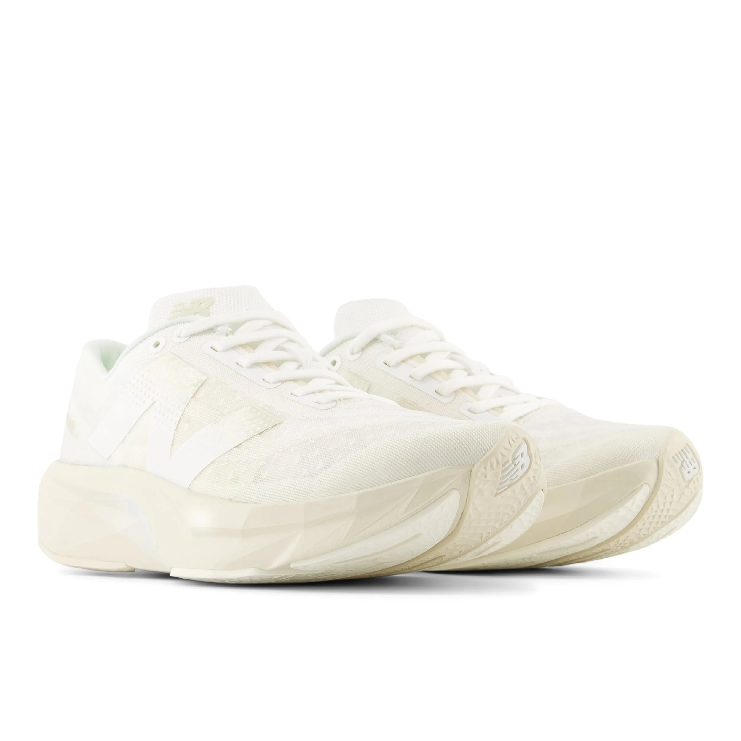 Women’s FuelCell Rebel v4 (LJ - White/Linen/Sea Salt)