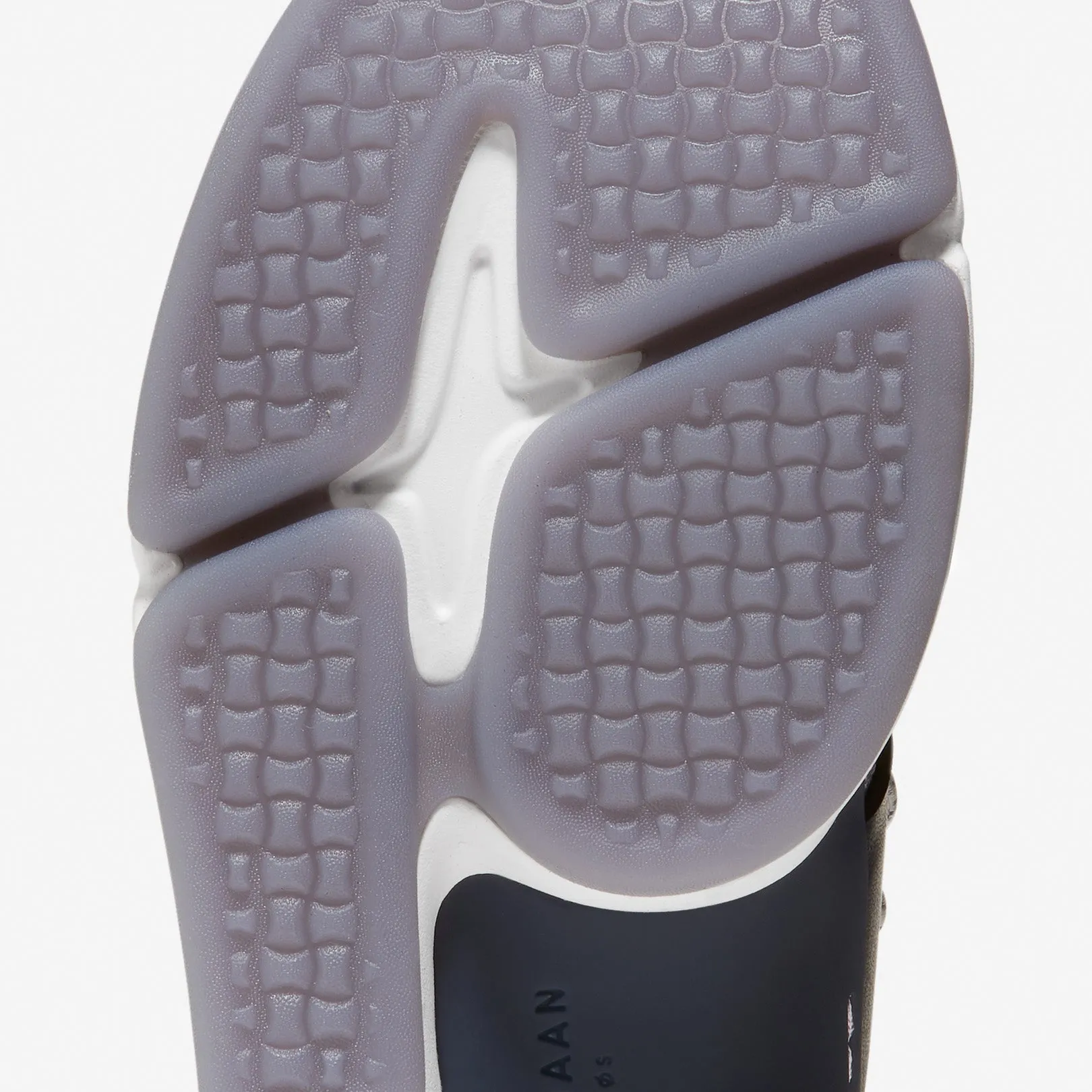 ZERØGRAND All-Day Trainer